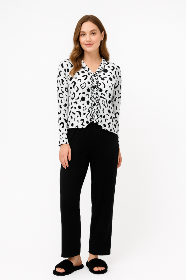Pyjama Noir & Blanc en Maille Légère – Élégance Fraîche signée R&N